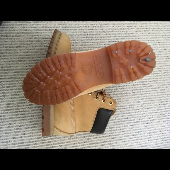 Classic TIMBERLAND women boots size 8 - Picture 3 of 4